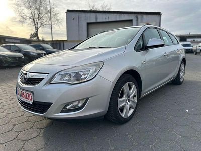 Second-hand Opel Astra Edition 101 CP (74 kW) 2011 Argintiu Break
