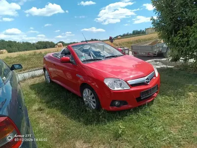 Gebraucht Opel Tigra Cosmo 90 PS (66 kW) 2005 Rot Cabrio