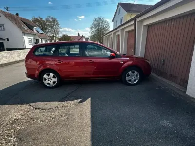 Gebraucht Ford Focus 109 PS (80 kW) 2007 Rot Kombi