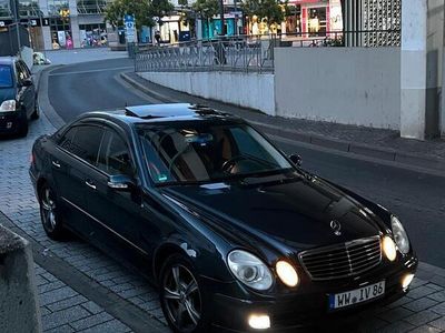 Mercedes E320
