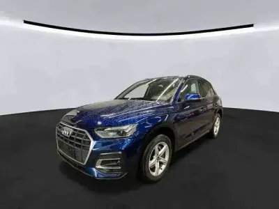 Używany Audi Q5 Basis 204 KM (150 kW) 2022 Niebieski SUV