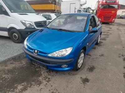 Gebraucht Peugeot 206 75 PS (55 kW) 2004 Blau Kleinwagen