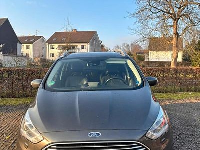 Grau Gebraucht 2017 Ford C-MAX Titanium Van / Kleinbus | 9.999 € (Guter Preis)