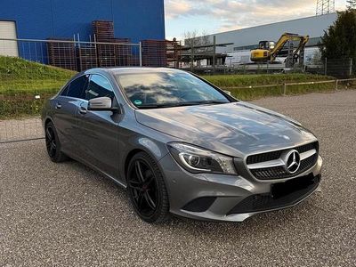 Usata Mercedes CLA180 122 CV (89 kW) 2014 Andere farben Berlina