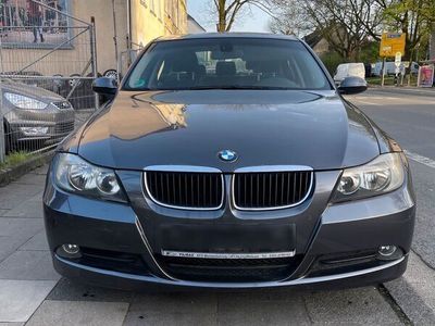 gebraucht BMW 318 i e90 Automatik