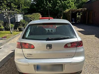 Gebraucht Seat Ibiza 75 PS (55 kW) 2004 Silber Kleinwagen