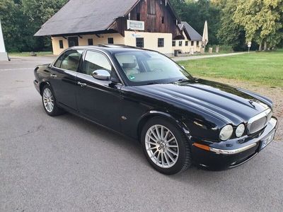 Jaguar XJ6