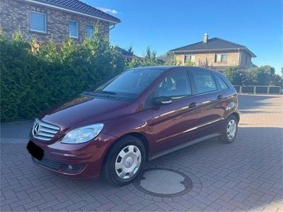 Mercedes B150