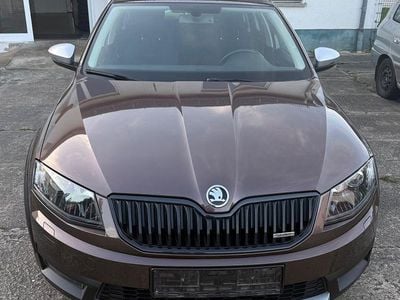 Gebraucht Skoda Octavia Scout 4x4 150 PS (110 kW) 2014 Braun Kombi