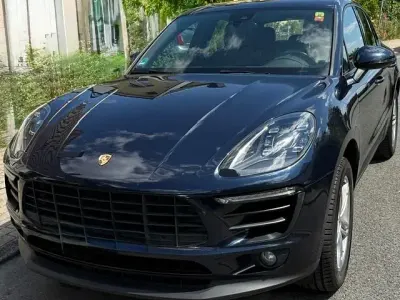 Gebraucht Porsche Macan 252 PS (185 kW) 2018 Blau SUV