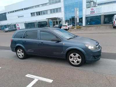 Gebraucht Opel Astra 105 PS (77 kW) 2006 Grau Kombi
