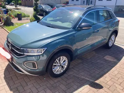 Gebraucht VW T-Roc Life 150 PS (110 kW) 2022 Blau SUV