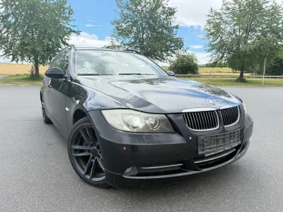 Gebraucht BMW 330 Sport Line 231 PS (169 kW) 2007 Schwarz Kombi