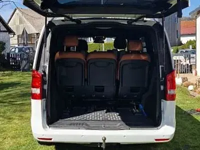 Używany Mercedes V220 Edition 163 KM (119 kW) 2015 Biały Minivan