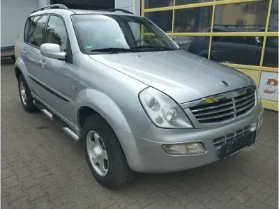 Gebraucht SsangYong Rexton 163 PS (119 kW) 2005 Silber SUV