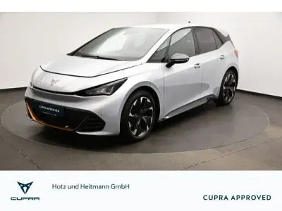 Gebraucht Cupra Born e-Boost 169 kW (231 PS) 2025 Geysirsilber Kleinwagen