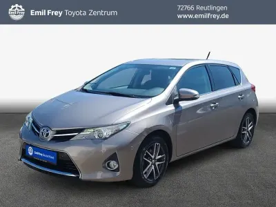 Gebraucht Toyota Auris Life+ 132 PS (97 kW) 2015 Avantgarde bronze metallic Limousine