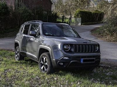 Gebraucht Jeep Renegade Trailhawk 241 PS (177 kW) 2022 Grau SUV