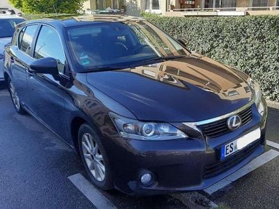 Lexus CT200h