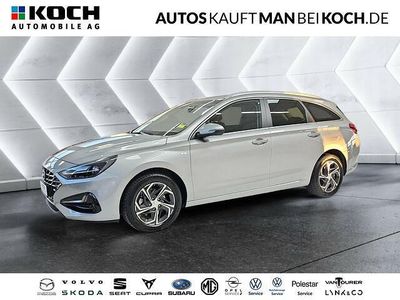 Silber Gebraucht 2024 Hyundai i30 Kombi | 22.990 € (Guter Preis)