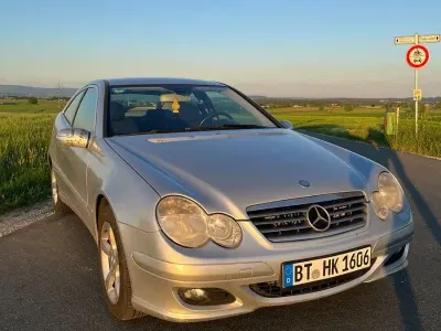 Gebraucht Mercedes C220 150 PS (110 kW) 2007 Silber Limousine