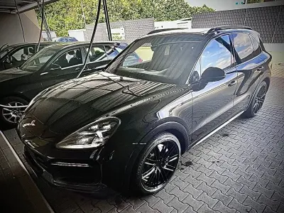 Gebraucht Porsche Cayenne 441 PS (324 kW) 2019 Schwarz SUV