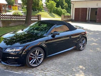 Gebraucht Audi TT Roadster Ambiente 250 PS (183 kW) 2015 Schwarz Cabrio