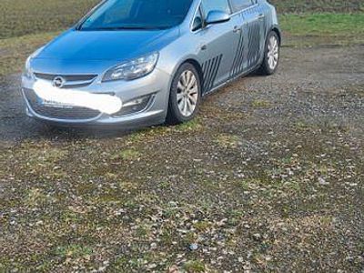 Gebraucht Opel Astra Selection 140 PS (102 kW) 2013 Grau Limousine