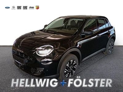 Neu Fiat 600 Business 110 PS (80 kW) 2026 Cinema schwarz SUV
