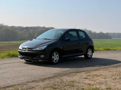 Gebraucht Peugeot 206 68 PS (50 kW) 2005 Schwarz Kleinwagen