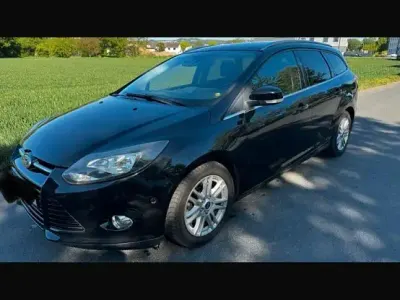 Używany Ford Focus Titanium 140 KM (102 kW) 2014 Czarny Kombi