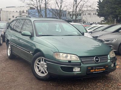 Grün Gebraucht 1999 Opel Omega Kombi | 2.990 € (Etwas zu teuer)