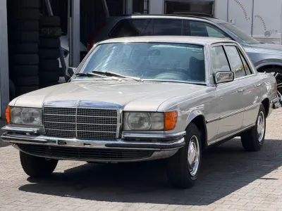 Gebraucht Mercedes 280 156 PS (114 kW) 1979 Silber Limousine
