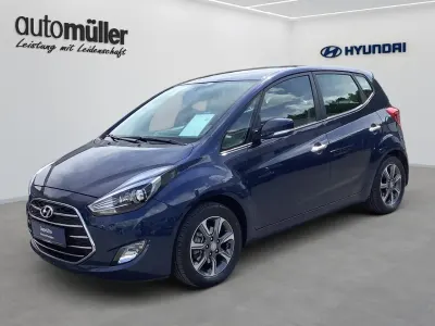 Gebraucht Hyundai i20 Trend 90 PS (66 kW) 2017 Blau SUV