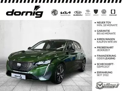 Käytetty Peugeot 308 Allure 131 HP (96 kW) 2023 Vihreä Sedan