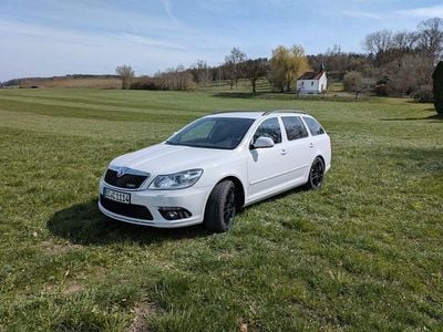 Gebraucht Skoda Octavia RS 200 PS (147 kW) 2011 Weiß Kombi