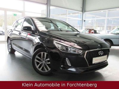 gebraucht Hyundai i30 Aut. Navi Kamera Spurassistent SHZ 2.-Hand