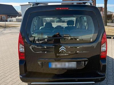 Gebraucht Citroën Berlingo 92 PS (67 kW) 2014 Schwarz Van / Kleinbus