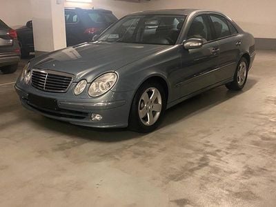 Mercedes E270