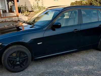 Gebraucht BMW 318 Shadowline 142 PS (104 kW) 2010 Schwarz Kombi