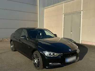 Gebraucht BMW 316 Sport Line 136 PS (100 kW) 2014 Schwarz Limousine