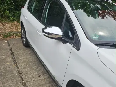 Gebraucht Peugeot 2008 82 PS (60 kW) 2015 Weiß SUV