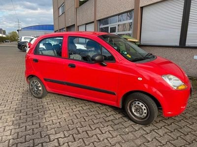 Gebraucht Chevrolet Matiz 52 PS (38 kW) 2009 Rot Kleinwagen