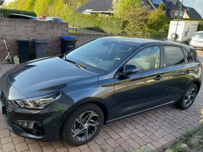 Gebraucht Hyundai i30 Edition 30 120 PS (88 kW) 2022 Grau Limousine
