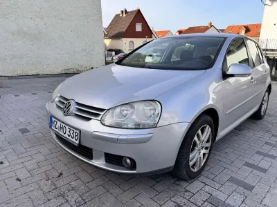 Gebraucht VW Golf V Comfortline 102 PS (75 kW) 2007 Silber Limousine