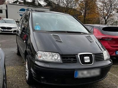 Schwarz Gebraucht 2006 Seat Alhambra Van / Kleinbus | 4.400 € (Teuer)