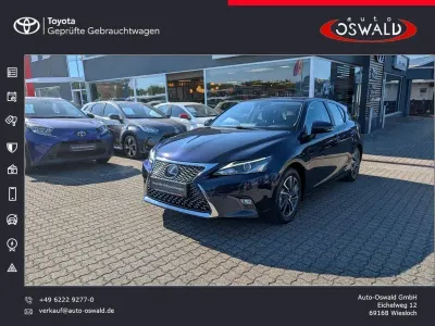 Gebraucht Lexus CT200h Executive Line 136 PS (100 kW) 2017 Blau Limousine
