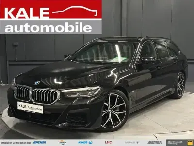 Gebraucht BMW 520 M Sport 190 PS (139 kW) 2021 Black sapphire metallic Limousine