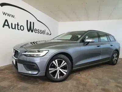 Gebraucht Volvo V60 150 PS (110 kW) 2019 Osmium grey (metallic) Kombi
