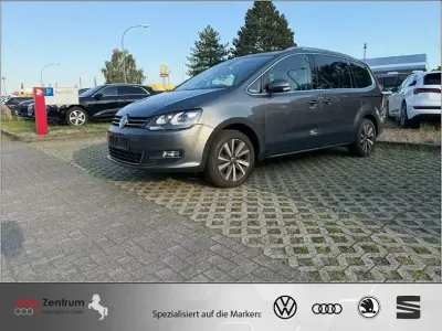 Gebraucht VW Sharan Highline 177 PS (130 kW) 2019 Grau Van / Kleinbus